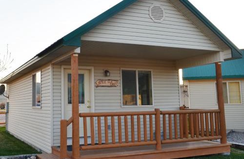 Swan Valley Cabin | Sleepy J Cabins