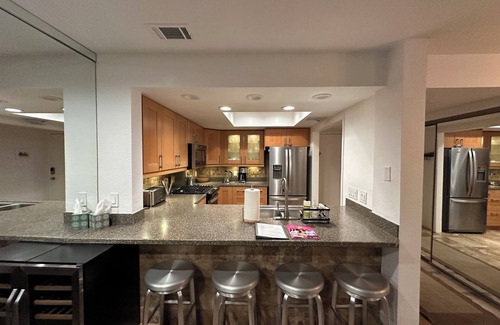 Racquet Club Estates Condo | Slice of Paradise