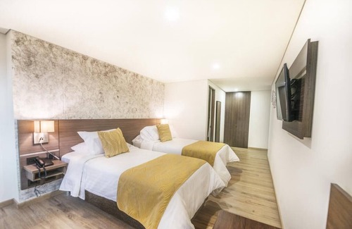 Quinta Paredes Hotel | SM Grand Hotel