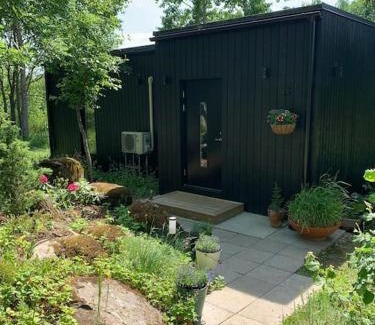 Ilmandu House | Small cozy 3-room house with terrace & large garden