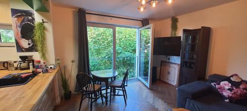 Bensberg Apartment | Small Lake Apartment