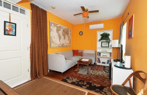 Oberlin House | Small Suite STEPS from Oberlin