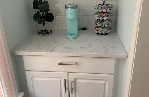 South Bend House | Smalstig Rockne Suites 1 mile to Notre Dame