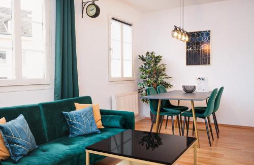 Barmen Apartment | Smart Home - Wuppertal - Perfect for 4 Guests! Central - Netflix - Schwebebahn - Free Parking Zone