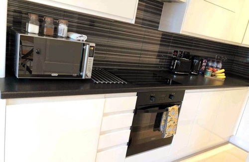 The City of London Apartment | Smithfield Central London Flat With Roof Terrace