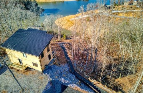 Dandridge House | Smoky Lake Retreat cabin