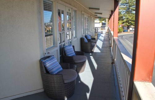 Victor Harbor Apartment | Smugglers Inn Studio Apartment 15