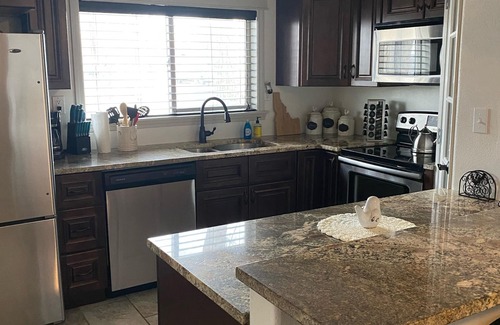 Grand View House | Snake River Cabin in Grand View