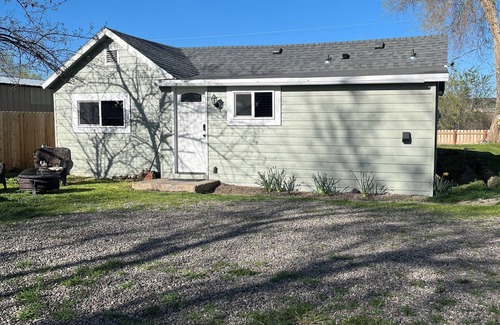 Grand View House | Snake River Cabin in Grand View