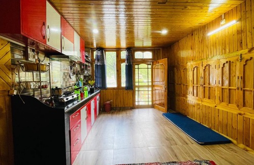 Banjar Cottage | Snow and Field View Homestay