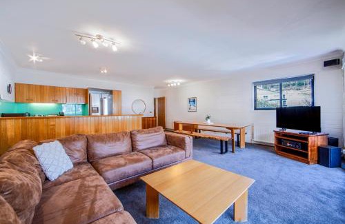 Falls Creek Apartment | Snow Ski Apartments 40