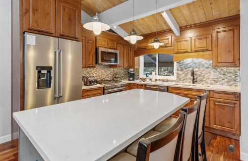 Big Bear Lake House | Snow Summit Thrush8 - Walk to Snow Summit Ski Resort