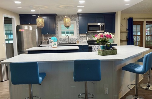 Garden City House | Snowbird Discounts! Relax at Serenity By The Sea in beautiful Oceanside Village.