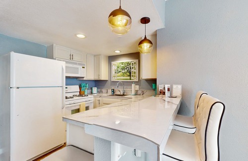 Glendale Apartment | Snowbird-Friendly Condo with Patio Access, Central AC, Free WiFi - Dogs Welcome