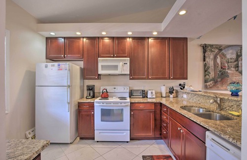 Lely Condo | Snowbird's Escape: 6 Mi to Beach & Old Naples!