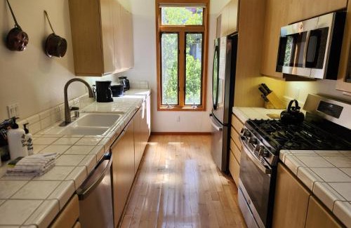 Mammoth Lakes House | Snowcreek Resort Vacation Rental 934