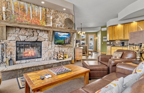 Windcliff Estates Condo | Snowdrift Lodge Vacation Home at Windcliff