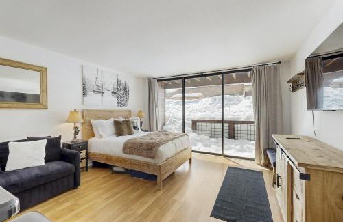 Truckee Hotel | Snowpeak Serenity