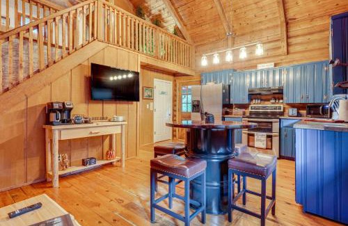 Cleveland House | Soak in Hot Tub, Explore Outdoors Cleveland Cabin