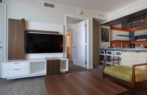 Clearwater Beach Resort | Soak Up the Sunshine at Wyndham Clearwater Beach- 2 Bd. Dlx