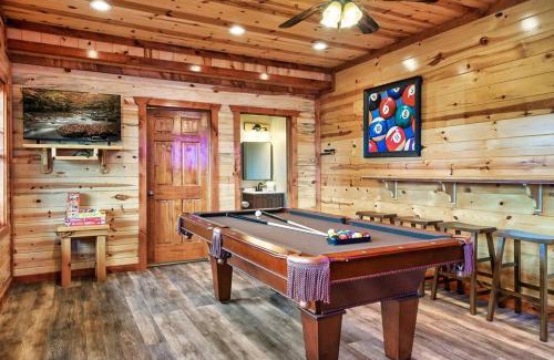 Pigeon Forge House | Soar Over Water cabin