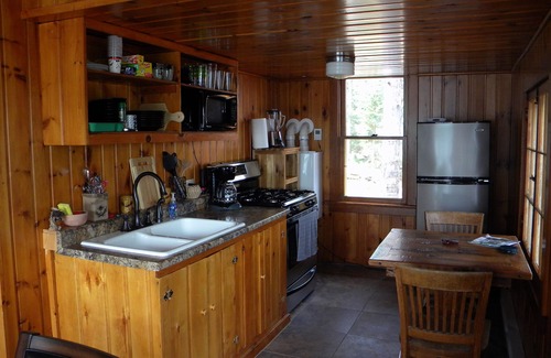 Crane Lake Cabin | Soaring Views From The Hilltop Cabin, Boat access only