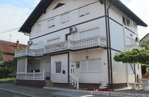 Modrica House | Sobe-Apartmani Modriča