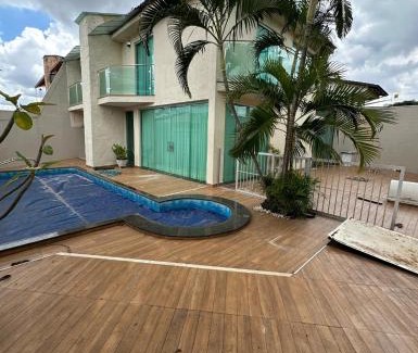 Goiania House | Sobrado com piscina no jardim america