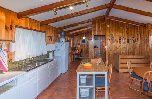 Carrickalinga House | Socks 'n' Sandals - 34 Riverview Drive