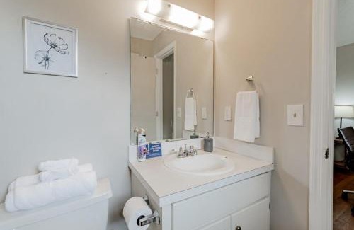 Columbia House | Soda City Suite