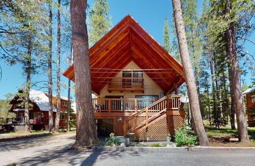 Pla-Vada Woodlands House | Soda Springs Sanctuary