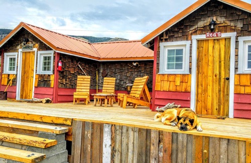 Cody Cabin | Soderberg cozy rustic cabin 5 min from Cody