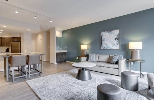 Court House Apartment | Sojourn | Courtland Towers
