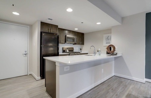 Court House Apartment | Sojourn Courtland Towers 2 BR
