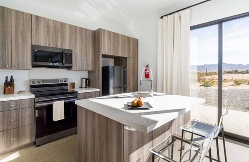 Joshua Tree House | Solaris Sanctuary - Pet Friendly, Brand New Build