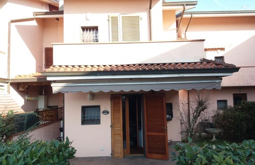 Capanne-Prato-Cinquale Villa | sole mare versilia