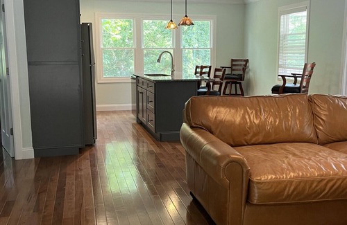 Morganton Cottage | Solitude of the Hills of NC & beauty of the Catawba River yet minutes to I-40.