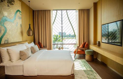 Santuk Hotel | SOMA HOTEL Riverside