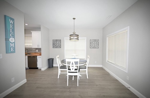 Sunset Beach Cottage | Some-fin to talk about at sunset beach