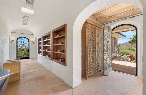 The Mesa House | 'Somerset Ranch' The Iconic Suzanne Somers Estate