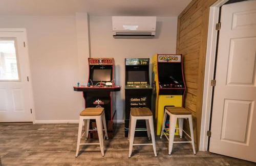 Colington House | Somewhere On A Beach - 4 bedroom -Private Pool - Hot Tub - Fire Pit - Game Room - Horseshoe Pits - Walk to beach, Sound, arcade and go carts!