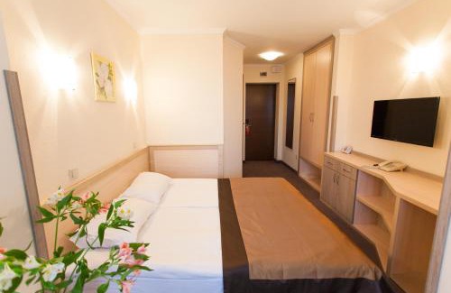 Yavory Hotel | Sonata Hotel & Restaurant "готель Соната"