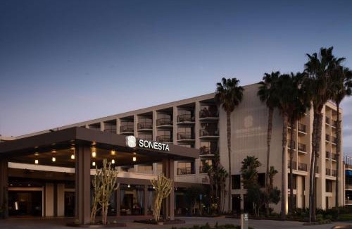 South Redondo Hotel | Sonesta Redondo Beach and Marina
