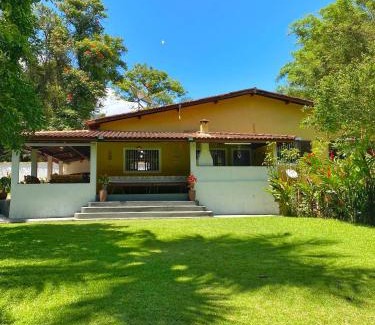 Praia Grande House | Sonho meu Ilhabela - 50m da Praia do Julião