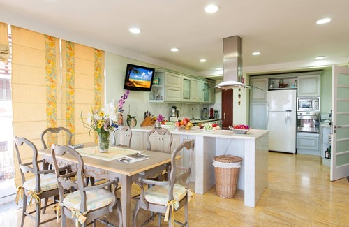 Sonnenland Villa | Sonnenland House for 12 by VillaGranCanaria