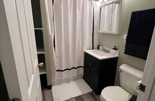 Forestview Apartment | Soothing studio with AC/Heat in charming Hammond