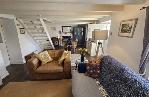 Philleigh Cottage | Sophie's Cottage - a cottage that sleeps 4 guests in 2 bedrooms