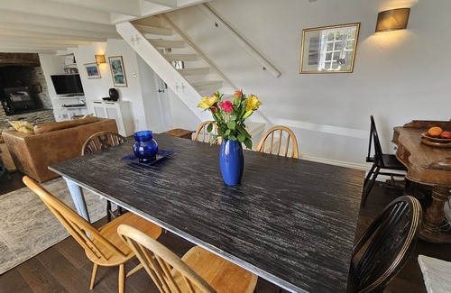 Philleigh Cottage | Sophie's Cottage - a cottage that sleeps 4 guests in 2 bedrooms