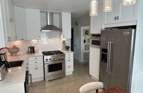 Bayview House | Sophisticated charm in St Petersburg, FL