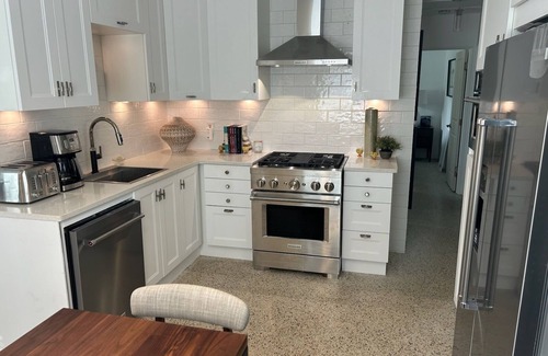 Bayview House | Sophisticated charm in St Petersburg, FL